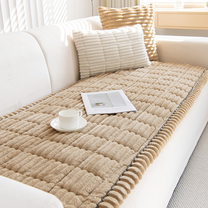 🛋️ 50% RABATT! ⏰ Gestepptes Cord-Sofa-Kissen – Rutschfeste Unterseite, Hochwertiger Cord-Stoff & Einfach zu reinigen 🧵