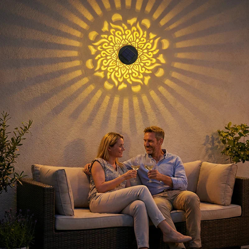💡 KAUFE 2, ERHALTE 1 GRATIS! ☀️ Solar-Wandleuchte für Außenbereiche – Zylindrisches Design & Lichtmuster – Wetterfest – ideal für Garten, Terrasse oder Balkon 🌿🌙✨