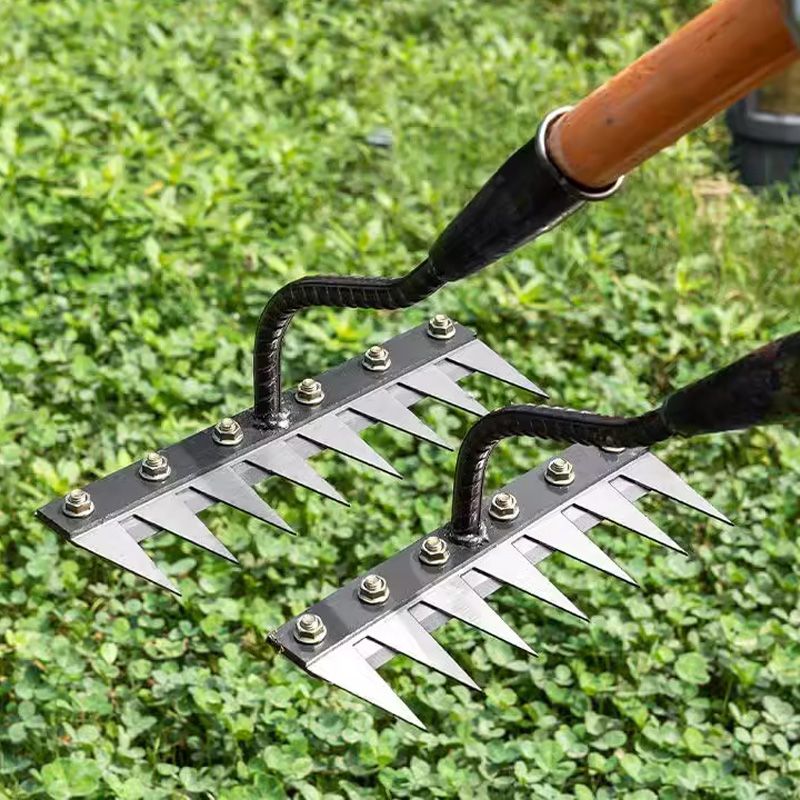 🔥🌿 Nur für kurze Zeit 50% Rabatt! 🌱 Unkrautrechen aus Kohlenstoffstahl mit 5/6/7/8 Zinken – liegt gut in der Hand, rechnet das Unkraut bis zum Boden ab und zieht es mit der Wurzel heraus! 🧤✨