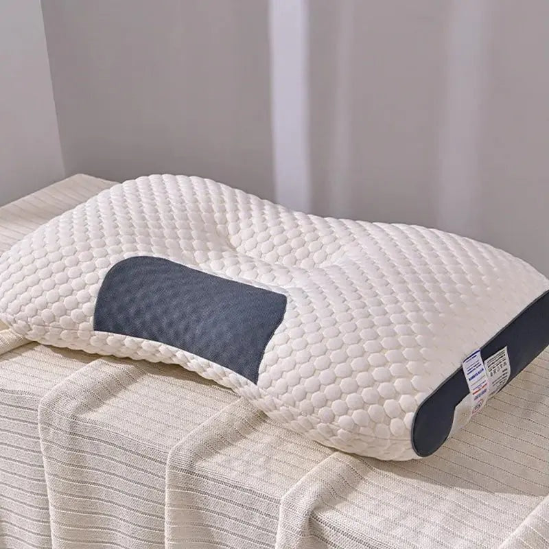 💆‍♀️ 50% RABATT! 🔥 Antibakterielles Nacken-Massagekissen mit orthopädischer Stütze & Schlafunterstützung – Perfekt für Nacken- & Schulterschmerzen – atmungsaktiver Memory-Schaum, abnehmbarer Bezug 🛌