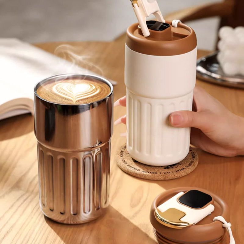 ☕ Kaffeebecher mit LED-Temperaturanzeige – digitaler Thermo-Becher mit Display, wiederaufladbar, ideal für Büro, Zuhause & unterwegs