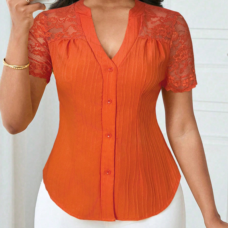 👚Sommerbluse für Damen mit V-Ausschnitt, Spitzenärmeln und Knopfleiste