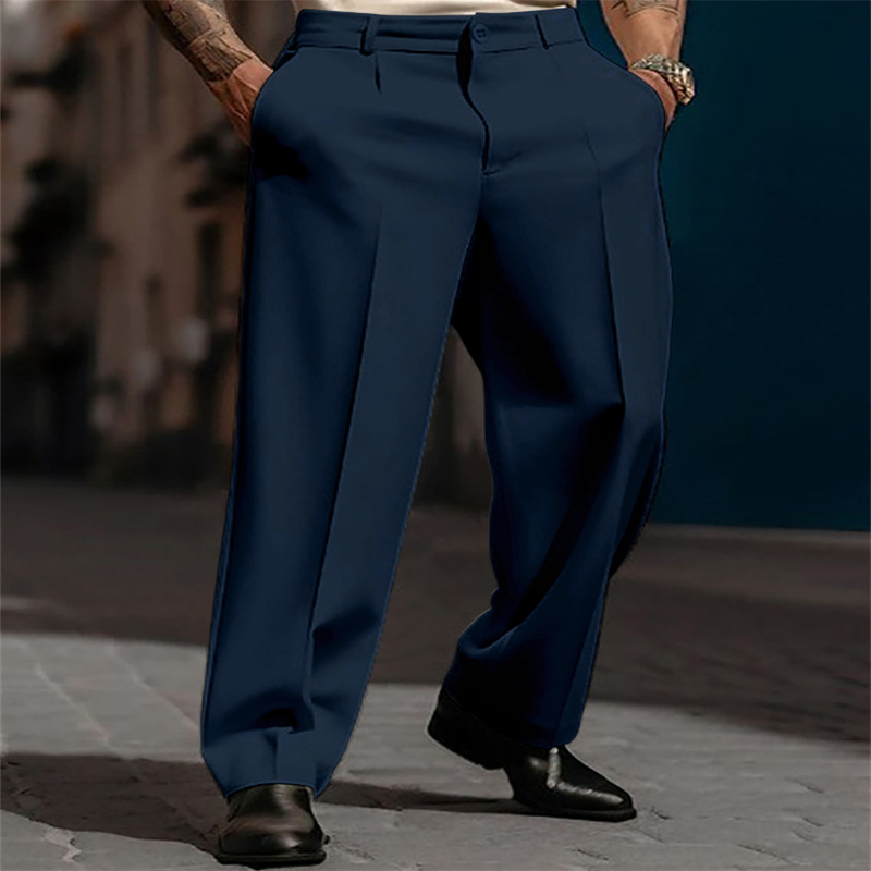 Lässige Herrenhose mit Bundfalten und weitem Bein