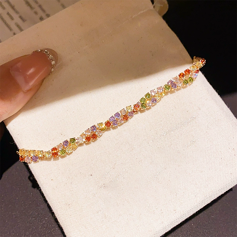 ✨Kaufe 2, erhalte 1 gratis💎 Retro Crossover Gedrehtes Mehrfarbiges Zirkon Verstellbares Armband für Damen