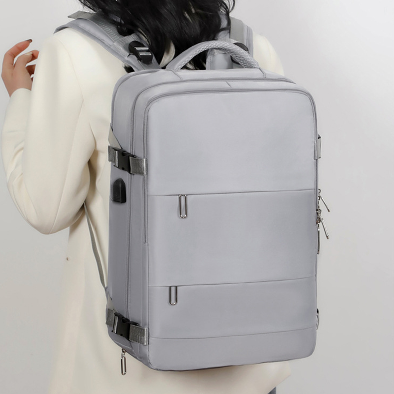 🔥 Heute -50 %! 🎒 Großer Business-Rucksack mit USB-Anschluss