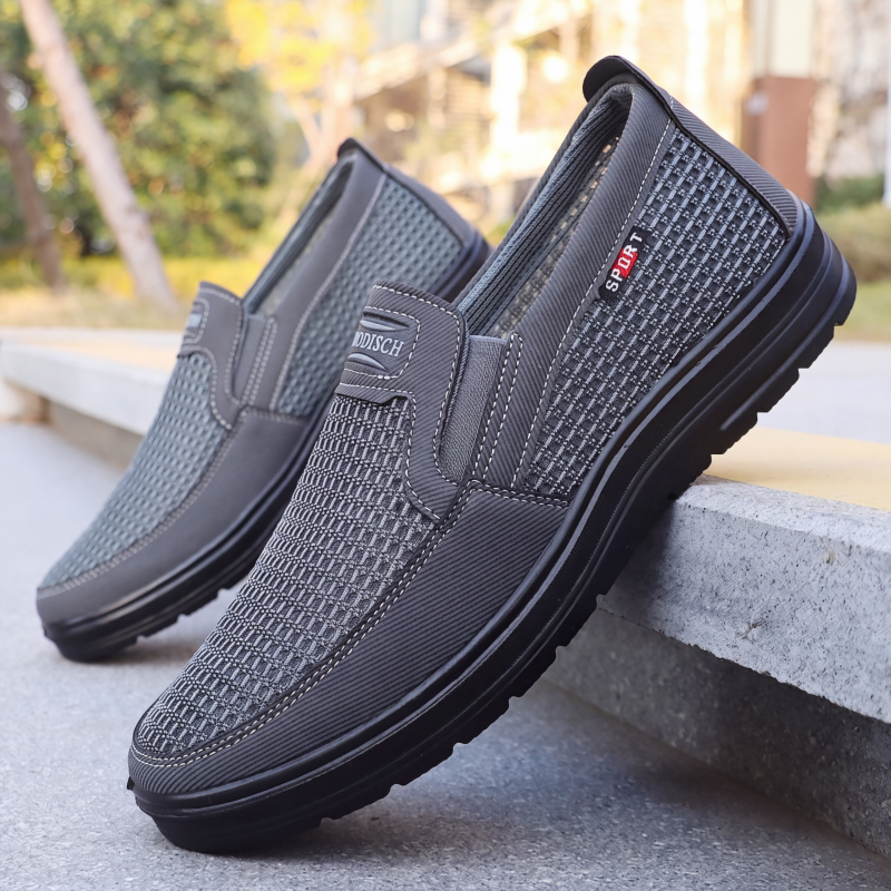 Atmungsaktive Slip-On-Schuhe für Herren aus Mesh