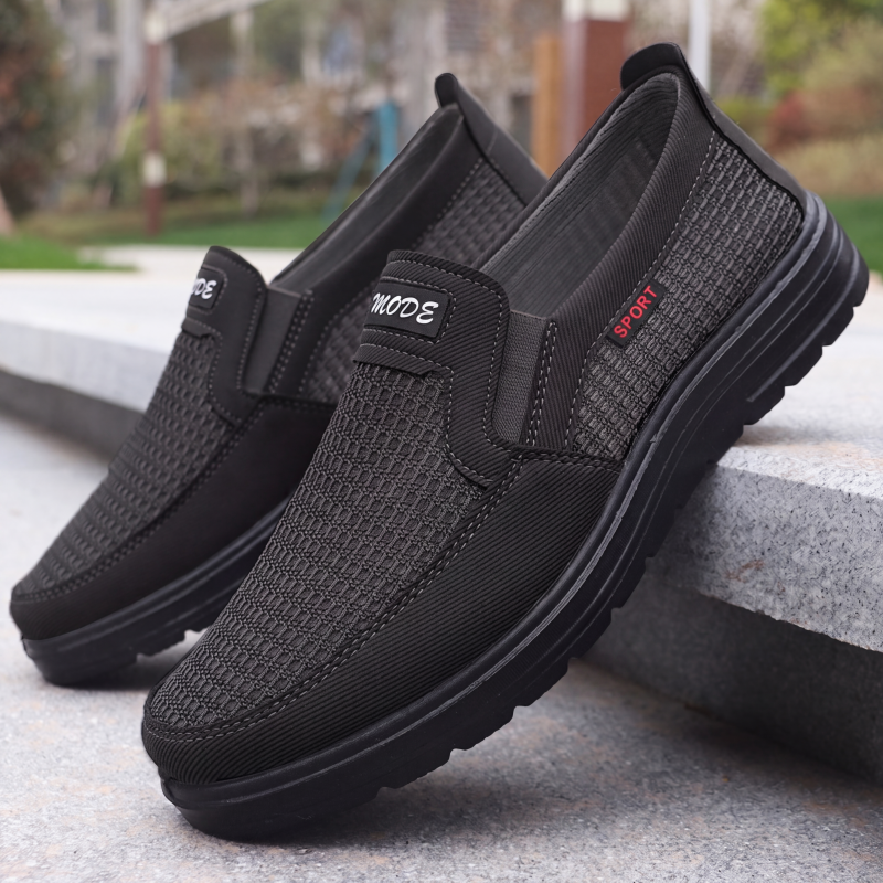 Atmungsaktive Slip-On-Schuhe für Herren aus Mesh